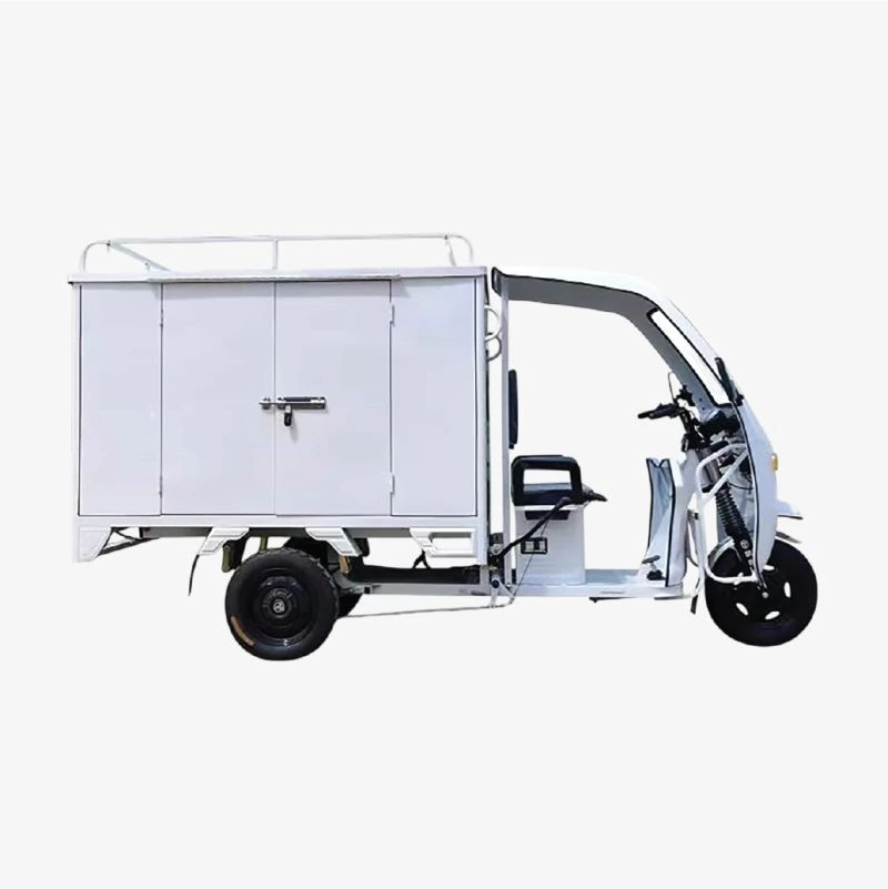 Triciclo de carga con techo y cabina